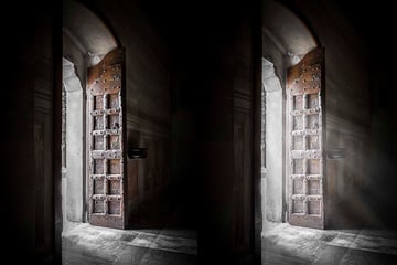 First Sun Rays Brush Preview on Image